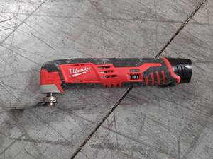 lot 9676 image: Milwaukee M12 Multi-Tool Oscillating Tool with Battery  Model 2426-20