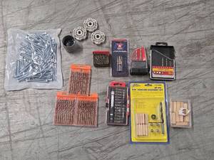 lot 9695 image: Mixed Tool Lot with Drill Bits, Doweling Kit and Accessories