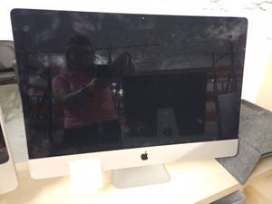 lot 9743 image: 27-inch Apple iMac 5K Desktop Computer 2019 Model A2115