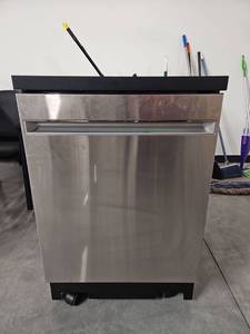 lot 9759 image: GE Appliances Stainless Steel Portable Dishwasher  Model GP1225SSL