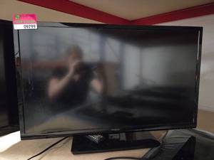 lot 9799 image: Insignia 32-inch LED TV with Remote Model NS-32D20SNA14