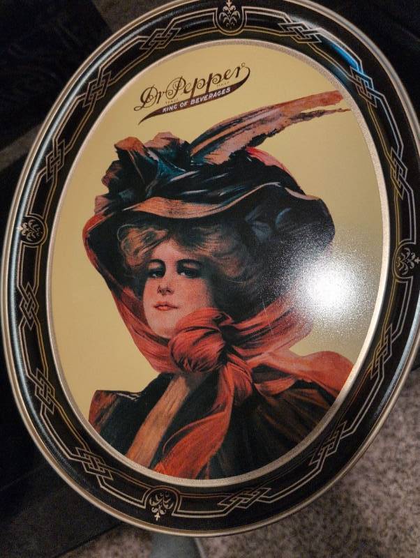 lot 2501 image: Dr Pepper 100th Anniversary Commemorative Plate