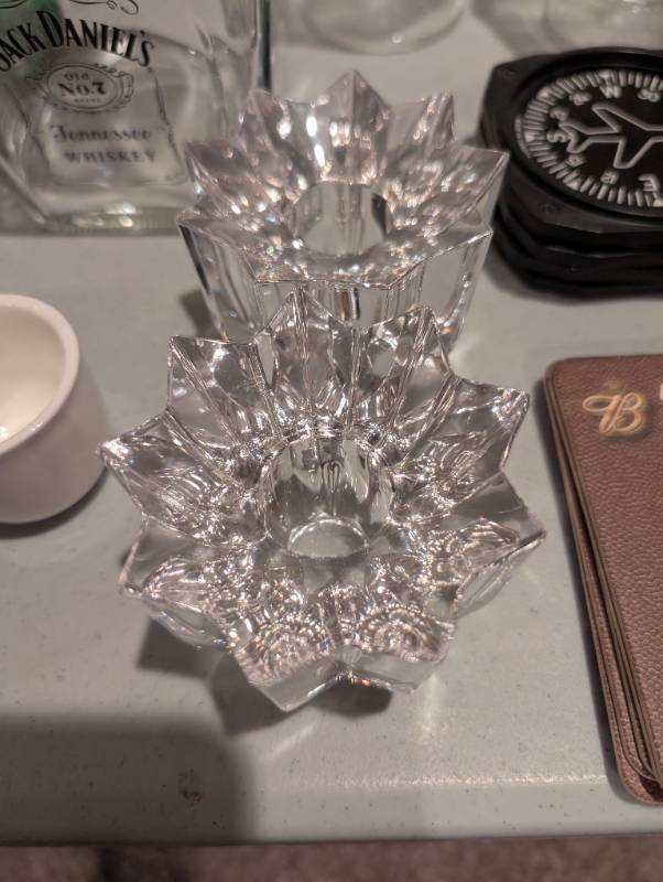lot 2576 image: Crystal star candle holder set of 2