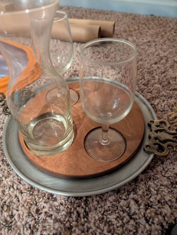lot 2583 image: Decorative Wood and Metal Wine Glass Holder Set