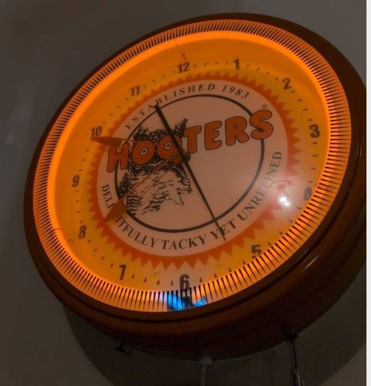 lot 50300 image: RARE  Hooters Illuminated Wall Clock 26 wide Beautiful Working Condition Original Highly Collectable