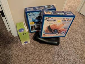 lot 204 image: Posture Pump Decompression Exercise Equipment Bundle