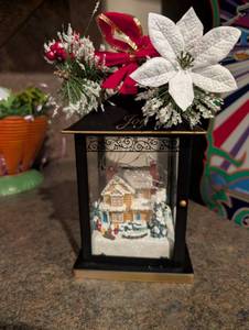 lot 209 image: Christmas Snow Globe Lantern with Winter Village Scene