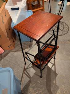 lot 213 image: Folding stepstool