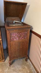 lot 4300 image: Victrola Silvertone Oak Record Player Console Cabinet- contents removed and used as a bar setup