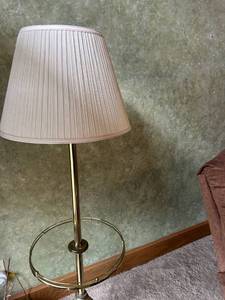 lot 4313 image: Brass Floor Lamp with Glass Tray and Pleated Shade