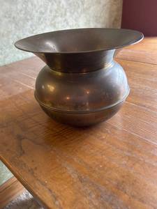 lot 4322 image: Brass Spittoon with Wide Rim