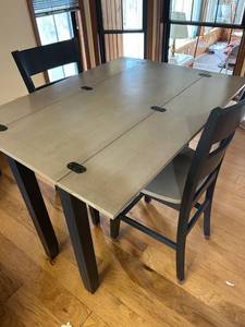 lot 4333 image: Expandable Bar height Dining Table with Two Chairs