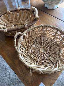 lot 4383 image: Woven Wicker Basket Set with Handles