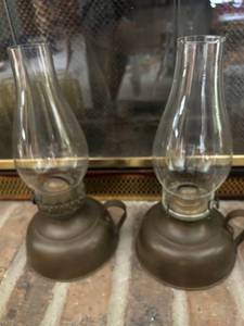 lot 4390 image: Glass Chimney Oil Lamps Set (2)