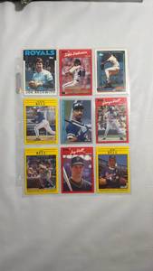 lot 10 image: 1990s Baseball Card Collection 18 Cards