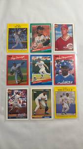 lot 75 image: 1991 Baseball Trading Card Collection - 9 Cards