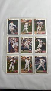 lot 111 image: 1992 Upper Deck Chicago Cubs Baseball Card Lot