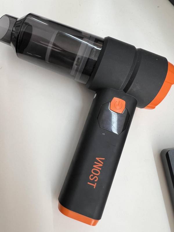 lot 44529 image: VNOST Car Vacuum Portable Cordless, 4-in-1 - Retail $50