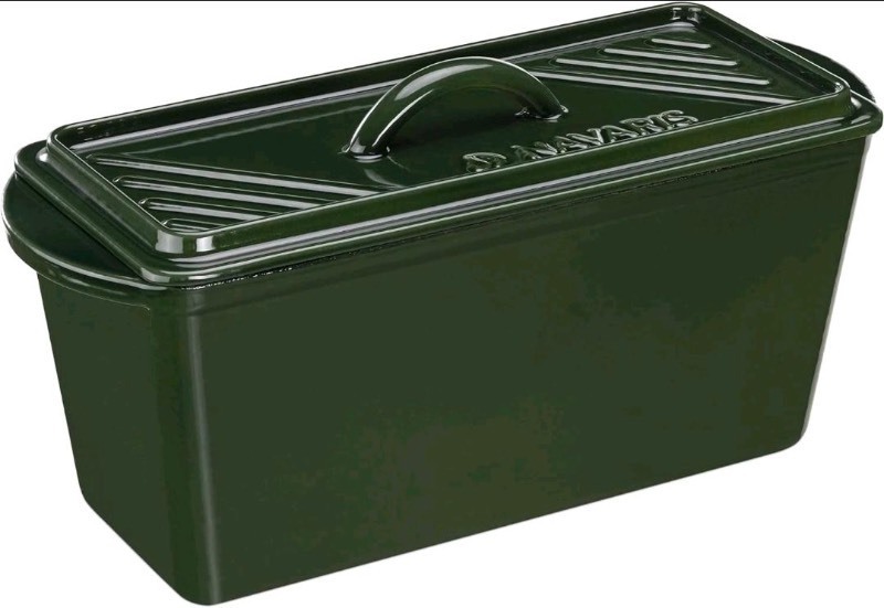 lot 5111176 image: Navaris Bread Loaf Pan with Lid - Cast Iron Bread Baking Dish for Bulge Top or Flat Top Breads Meat Veg Meatloaf - Baking Tin 13-38 x 5-18 x 5-18 - Green - Retail $58