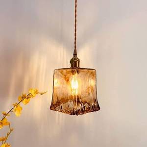 lot 2611 image: Vintage Amber Glass Pendant Light, Mid Century Square Brushed Brass Hanging Pendant Chandelier, E26E27 Adjustable Height Farmhouse Pendant Lamp Fixture for Kitchen Island Living Room Dinning Room