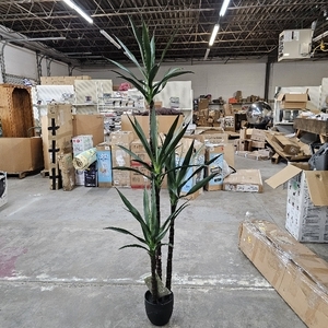 lot 2627 image: 70 Faux Yucca Double Head