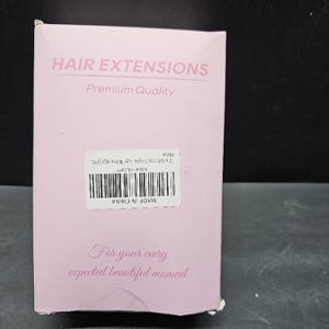 lot 4250 image: 12 Inch Blonde Ponytail Hair Extension