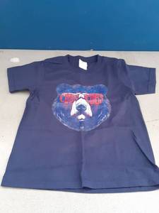 lot 354 image: XS Childrens Cubs T Shirt  - Retail $0
