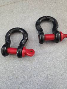 lot 447 image: D Ring Shackles 12  - Retail $0