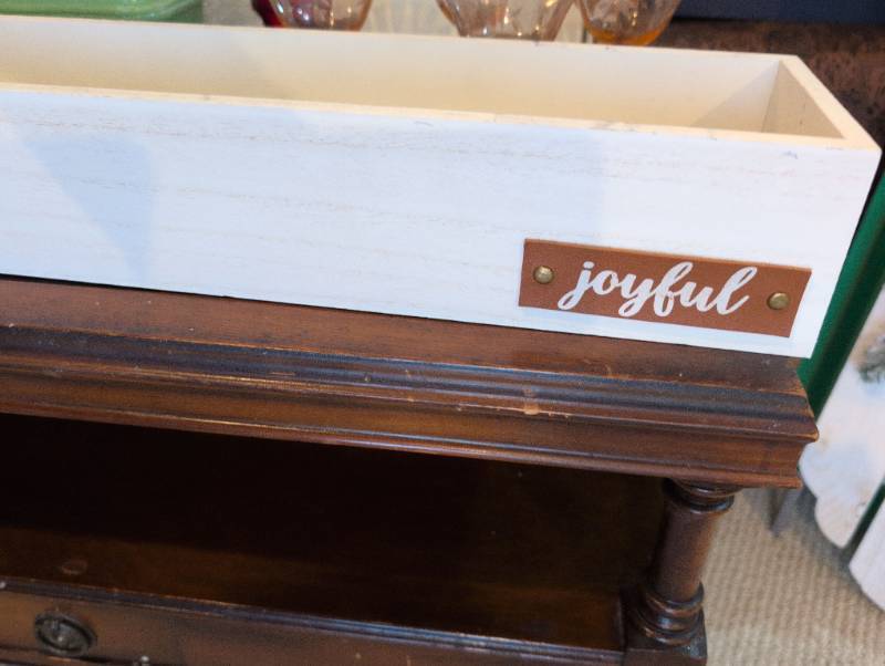 lot 2610 image: Kirklands Joyful White Decorative Tray Box