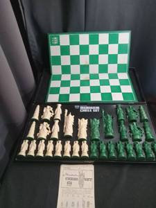 lot 3955 image: Transco Mandarin Chess Set - Oriental Style Game Pieces