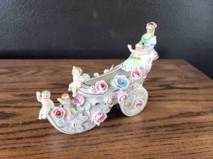 lot 3682 image: Porcelain Floral Carriage with Mother and Child Figurines