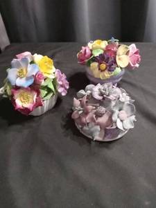 lot 3426 image: Coalport Bone China Floral Bouquet Collection