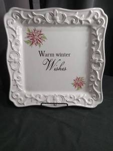 lot 3429 image: Ganz Holiday Poinsettia Decorative Plate