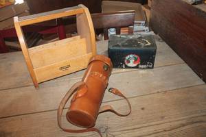 lot 4056 image: Antique Dixie Queen Lunch Box and More