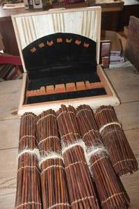 lot 4060 image: Vintage Wood Silverware Box and Placemats