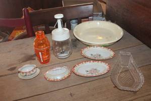 lot 4062 image: Vtg. Made in Japan Dishes and More