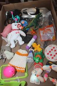 lot 4137 image: Flat of Misc. Toys