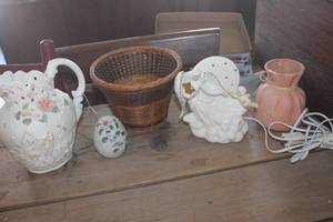 lot 4139 image: Angel Light untested and more Home Dcor