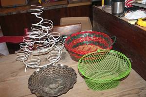 lot 4146 image: Cupcake Stand and More