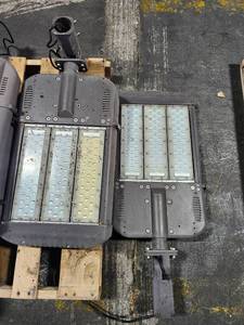 lot 6094 image: Commercial LED Street Light Fixtures