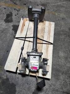 lot 6097 image: Industrial Hydraulic Cylinder Assembly