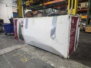 lot 6115 image: Enchanted Forest 10ft Pre-Lit Linden Quick Set Spruce Christmas Tree