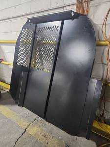 lot 6118 image: Police K9 Dog Transport Barrier Screen