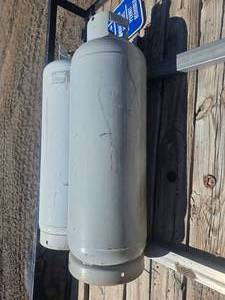 lot 60 image: Empty LP Gas Tank MC-2 67