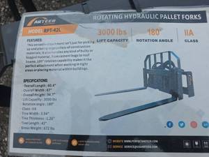 lot 89 image: Arteer RPT-42L Rotating Hydraulic Pallet Forks 3000 lbs Capacity