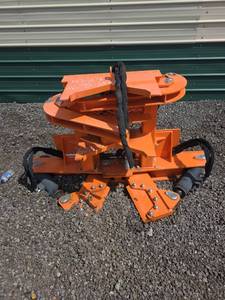 lot 246 image: Hydraulic Tree Spade Transplanting Machine