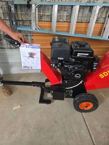 lot 263 image: SDLWC Gas Powered Wood Chipper