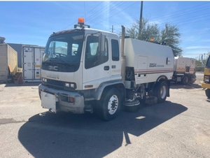 lot 264 image: Elgin Crosswind Street Sweeper Truck