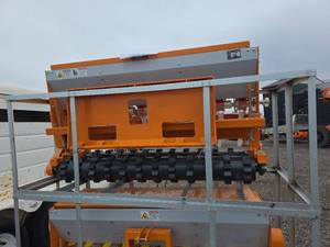 lot 1060 image: ARTEER NSD-72W No Till Seed Drill for Tractor and Skid Steer