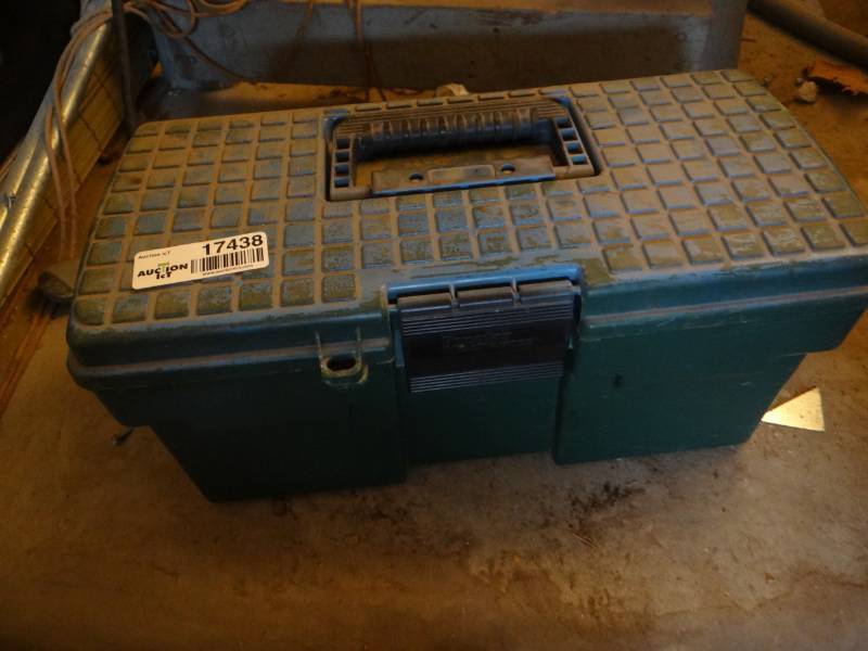 lot 17438 image: Toolbox wtool contents.
